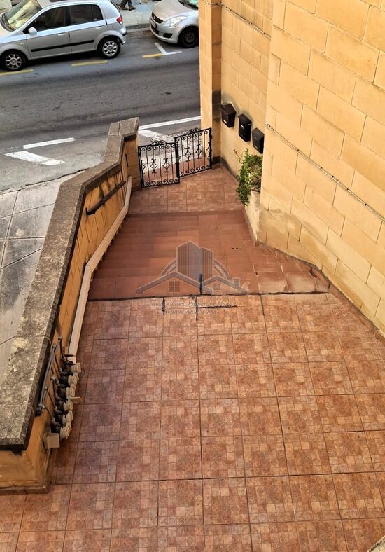 Massive Elevated 1st floor 4 Bedroom Maisonette For Sale In Mosta