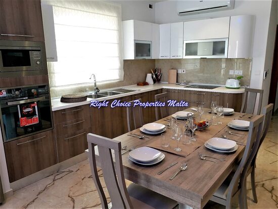 Stunning And Luxury 3 Bedroom Penthouse To Let In Attard.